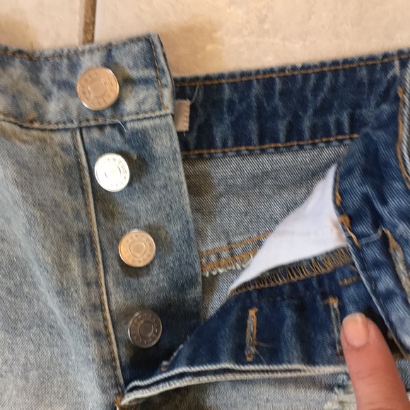 NWT HI RISE JEAN SHORTS - Picture 6 of 11